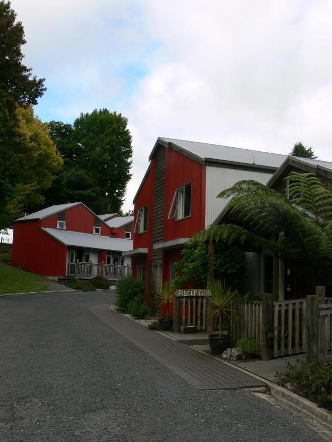 Waitomo Village Chalets Home Of Kiwipaka Waitomo Caves Bagian luar foto
